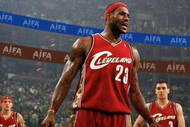 巴萨17岁小将面部受伤缝10针 赛后社交媒体晒图